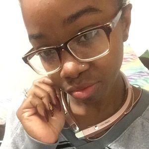 Meet your Posher, Agnes